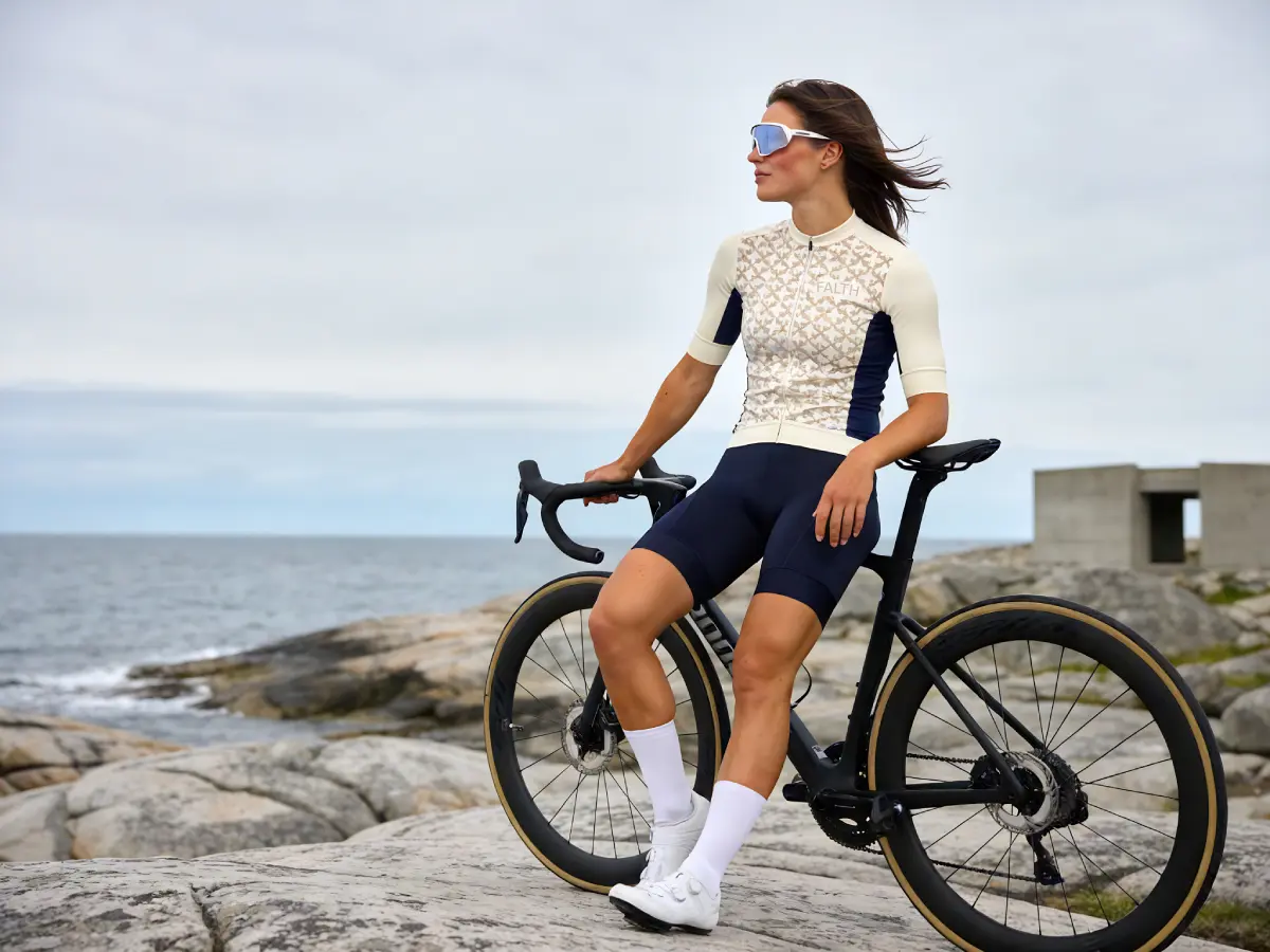 Performance, snabb allround för träning, klubbpass och landsväg