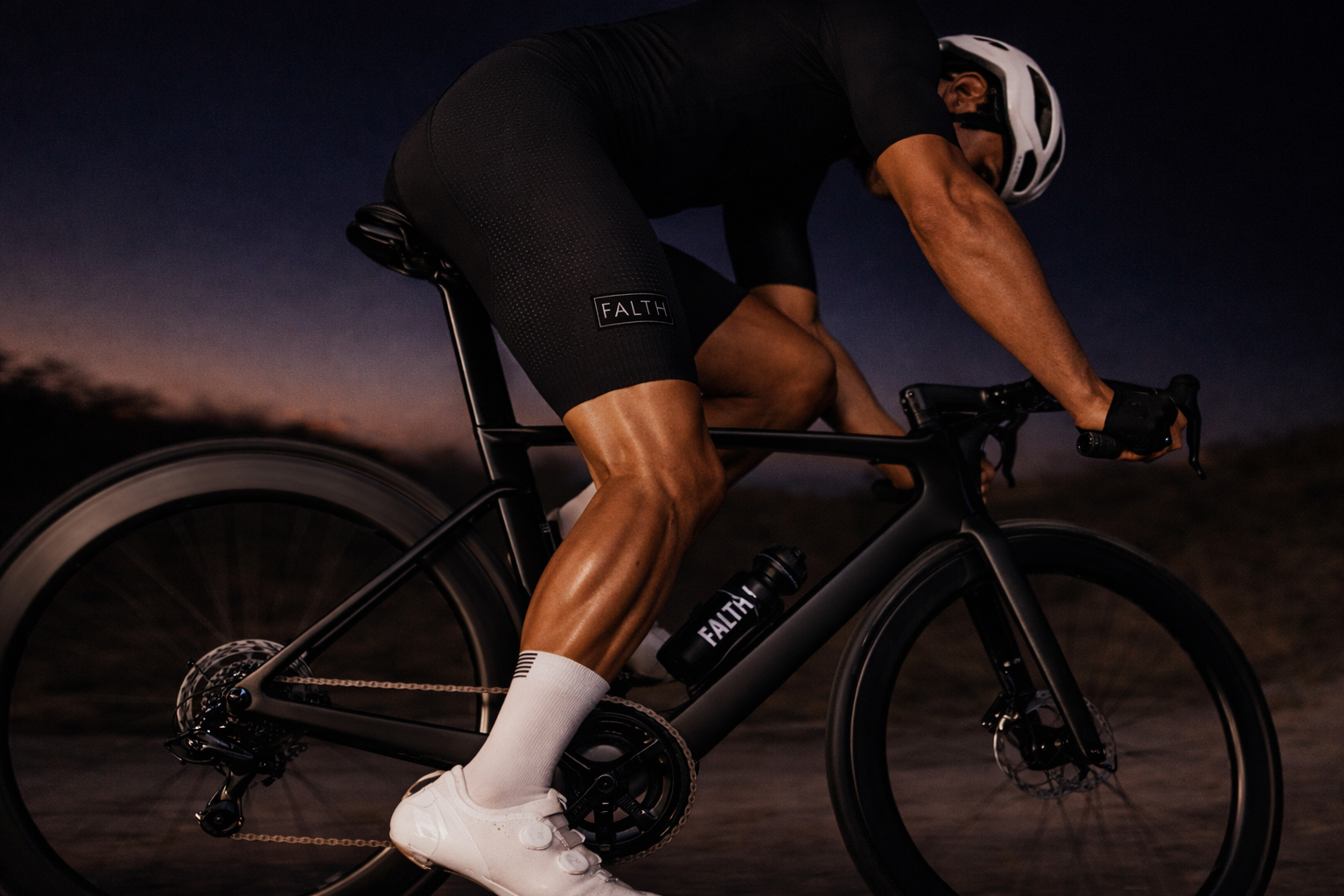 FALTH cycling kit in real riding position